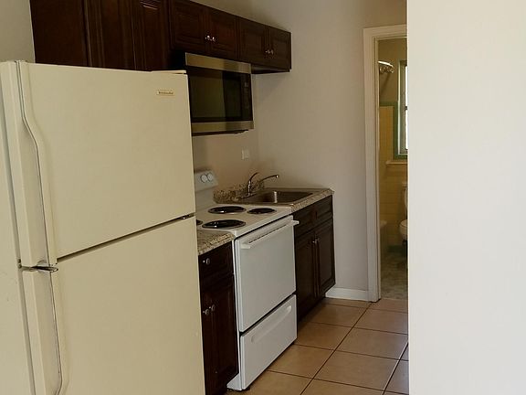 3rd image of 3706 N Scenic Hwy #4