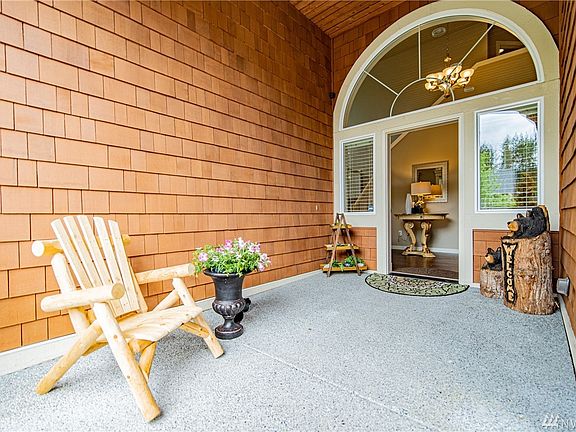 3rd image of 3066 SE 16th St