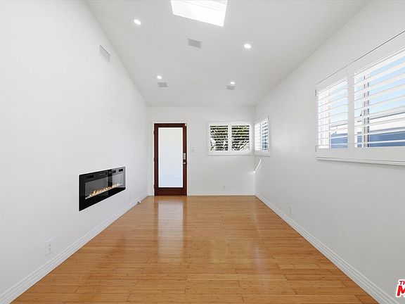 5th image of 11910 Culver Dr