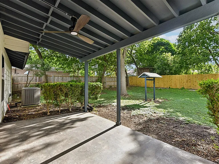 11900 Dove Haven Dr — Photo 27