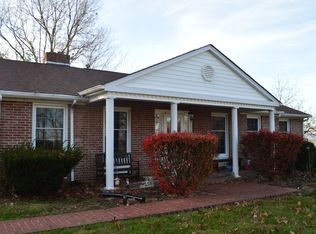 960 Sylvan Dr, Pulaski, VA 24301
