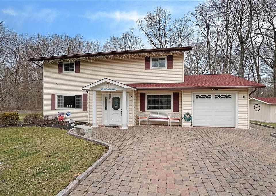 1st image of 72 Pineview Ave