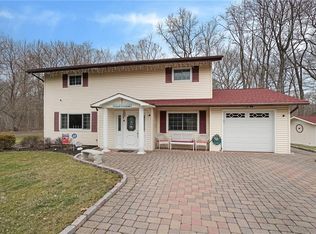 72 Pineview Ave, Bardonia, NY 10954