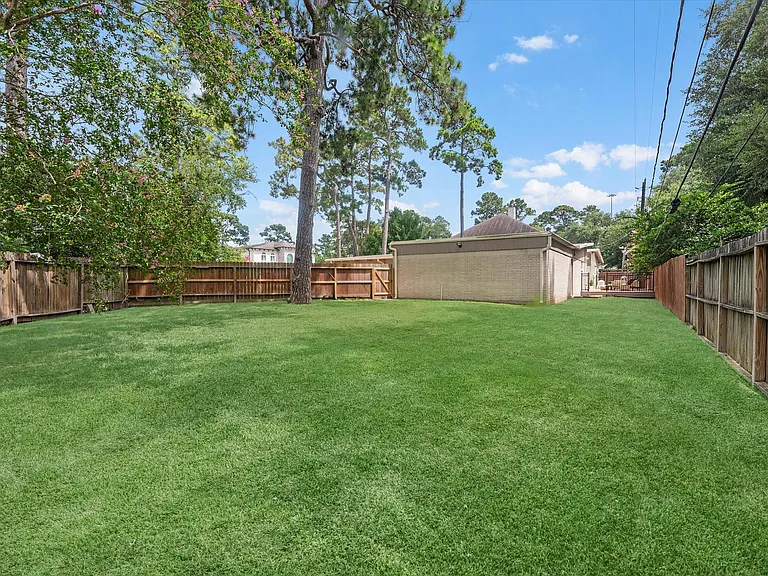 227 Faust Ln — Photo 30