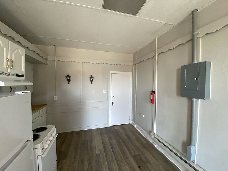 612 Center Sq, Hanover 10 Center Square, Apt. 3 6 Twelve Center Sq