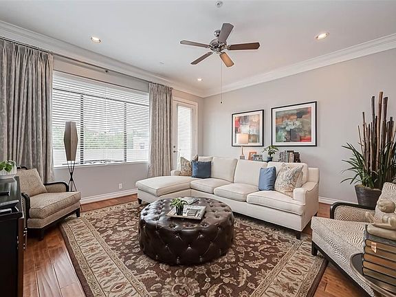 4th image of 510 Lovett Blvd APT 206