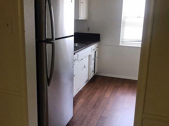 4th image of 3718 Vinton Ave APT 7