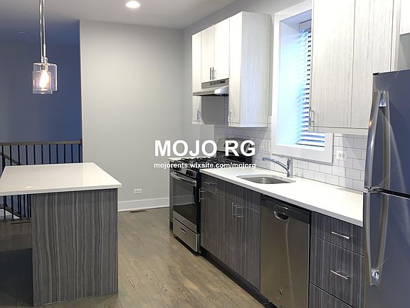 4th image of 2618 2626 N Rockwell #1F