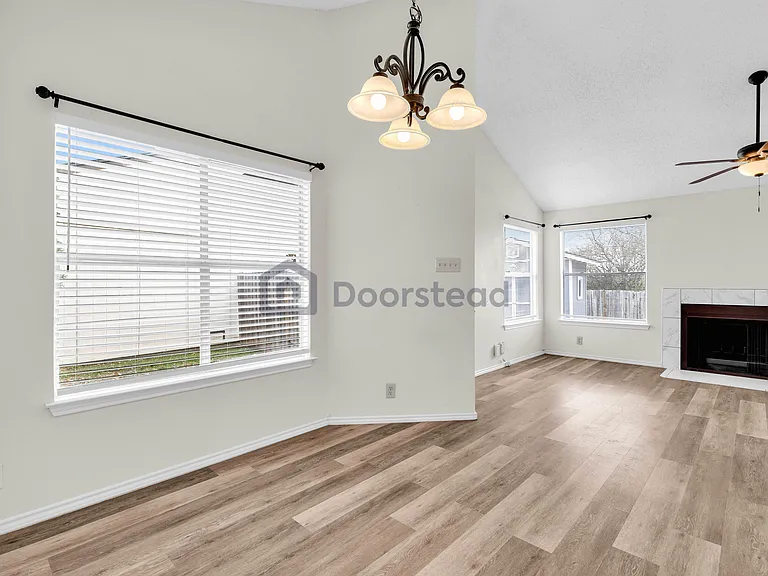 7407 Alverstone Way — Photo 10