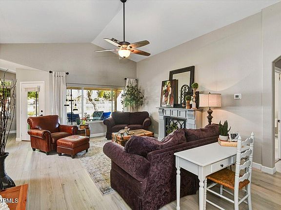 4th image of 10830 W ALMERIA Road