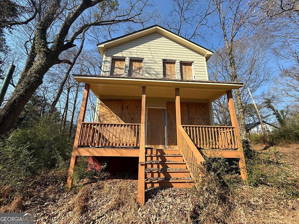 1st image of 194 Wallace Dr SW
