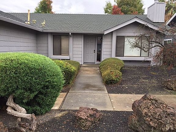 5th image of 34 Zephyr Cove Cir