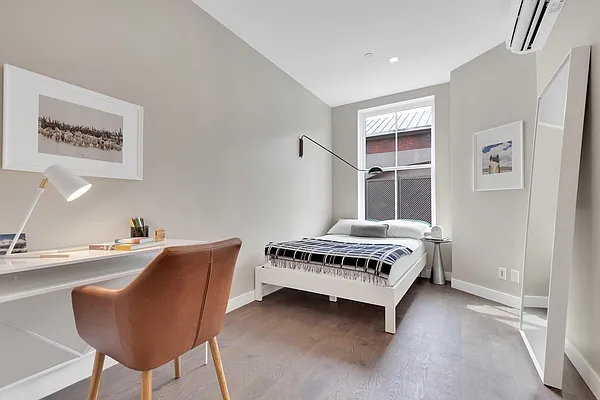 Rented by Douglas Elliman | media 23