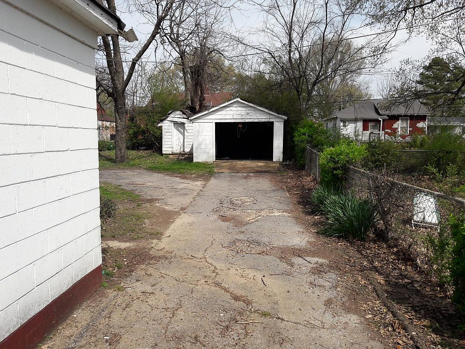 2nd image of 2680 Supreme Ave