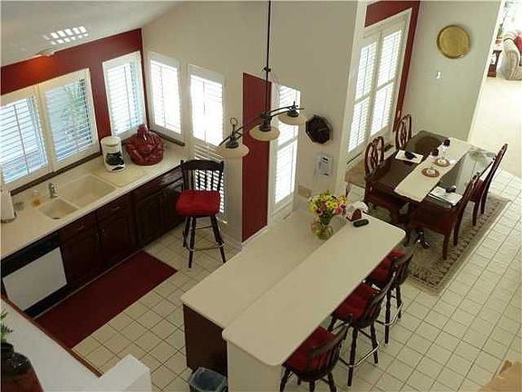 2nd image of 1370 Fairway 5 Cir