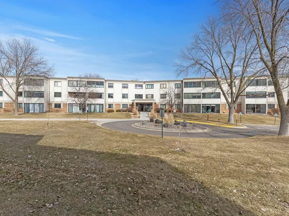 10540 43rd Ave N APT 310, Plymouth, MN 55442