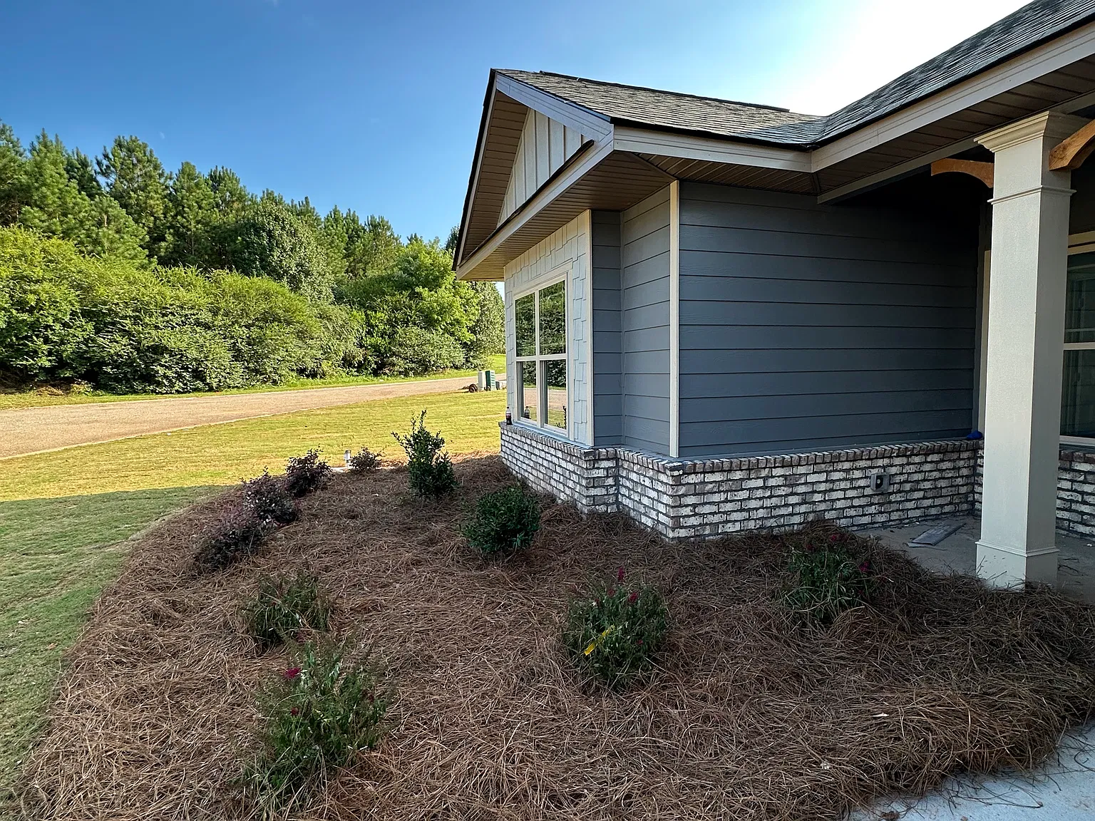 3 bed, 1607 sqft, $2,300 — Photo 1