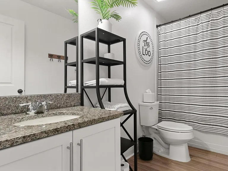 12141 Lake Blvd — Photo 9