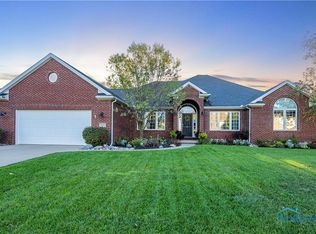5645 Maple Creek Blvd, Sylvania, OH 43560