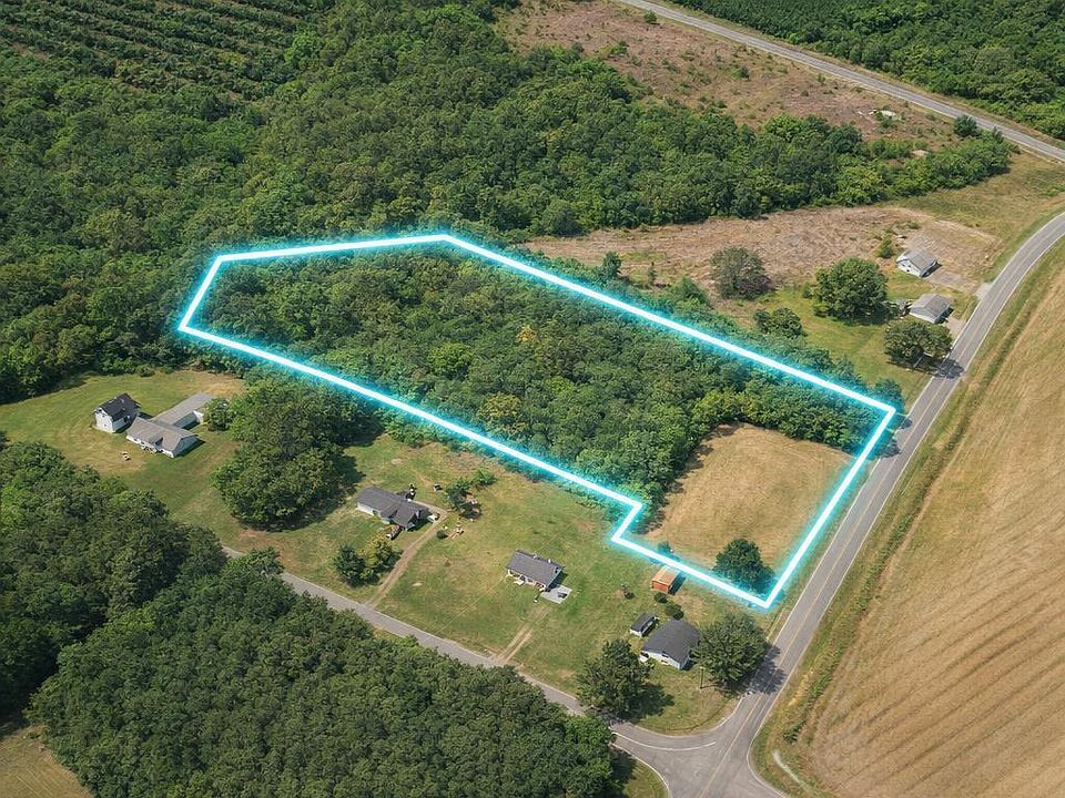 1st image of 545 Meadow Rd
