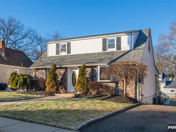 64 Harwich Rd, Dumont, NJ 07628