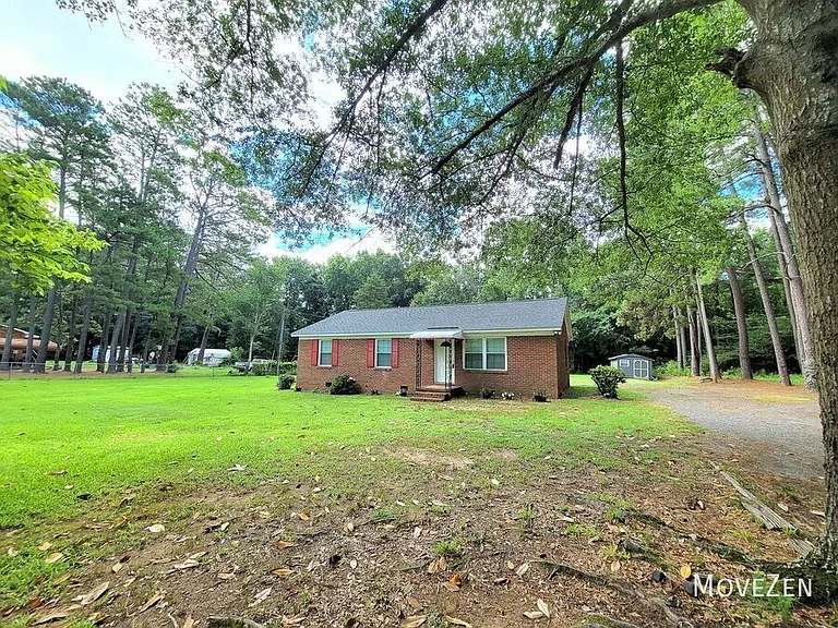 747 Hall Spencer Rd — Photo 7