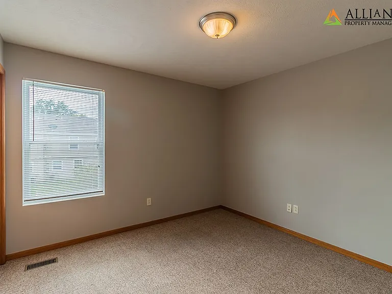 500 Brookmont Dr — Photo 11