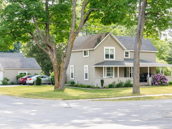 232 S State St, Newaygo, MI 49337