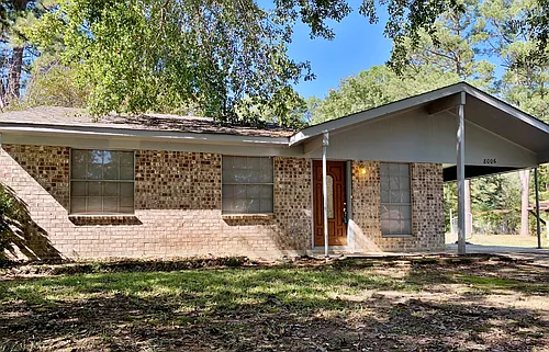 8006 Hobbs Dr Photo 1