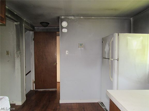 4th image of 3240 Menough Rd