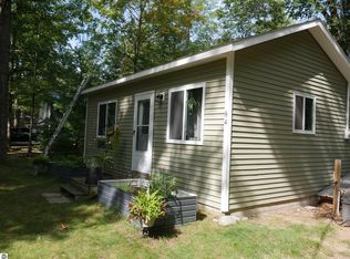 84 Frosh Dr, West Branch, MI 48661