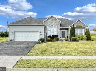 1231 Summit Run Ct, York, PA 17408