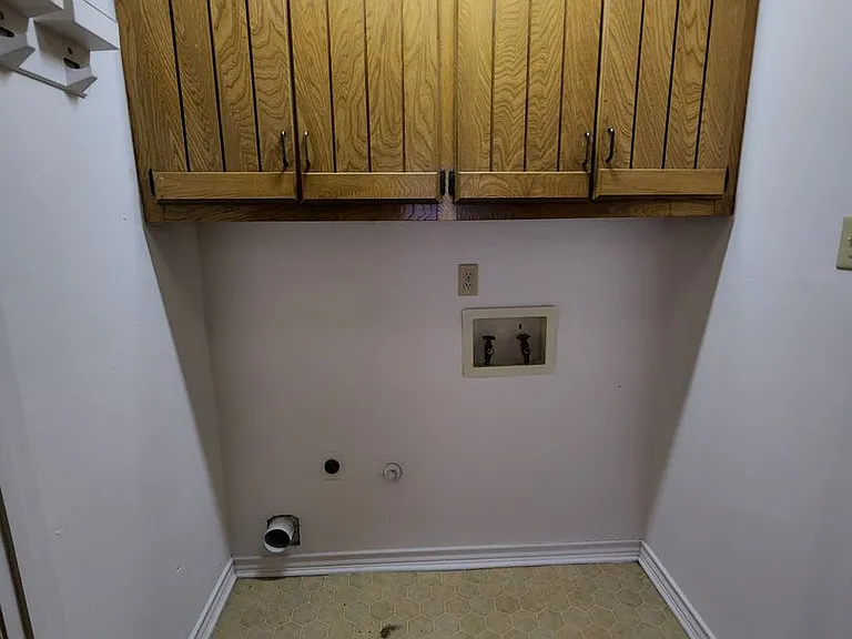 5705 Larry Dr — Photo 6