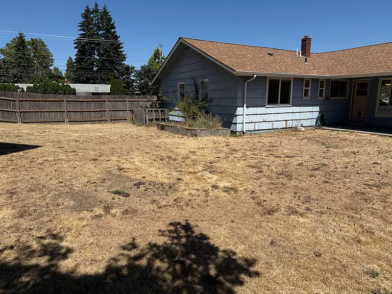 1670 Escalante St — Photo 20