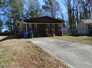 3720 Four Seasons Dr, Durham, NC 27707