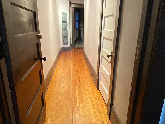 3rd image of 304 Marshall Ave APT 4