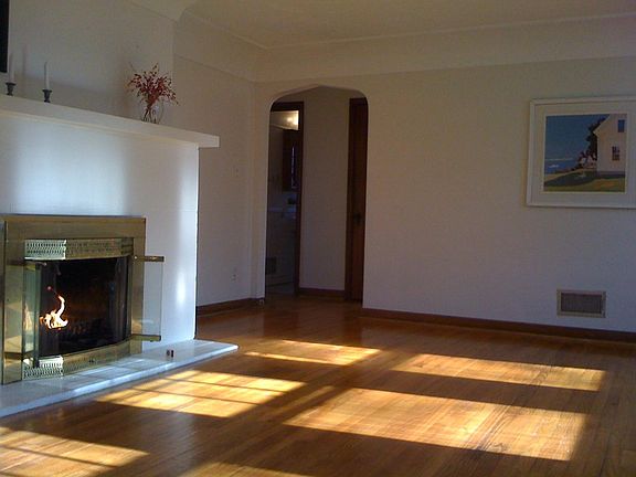 Livingroom & 1 of 2 fireplaces
