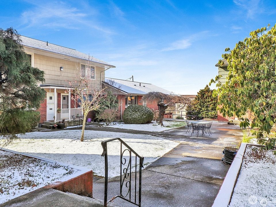 1st image of 901 N Forest #130