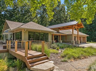 8866 28th St SE, Ada, MI 49301