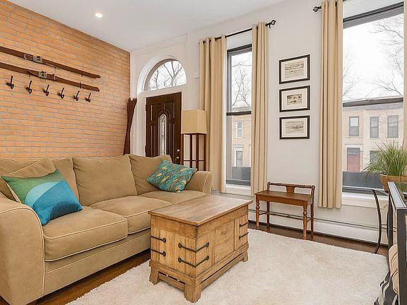 2nd image of 544 Lexington Ave #1