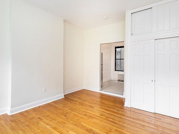 2nd image of 209 W 80th St #6D