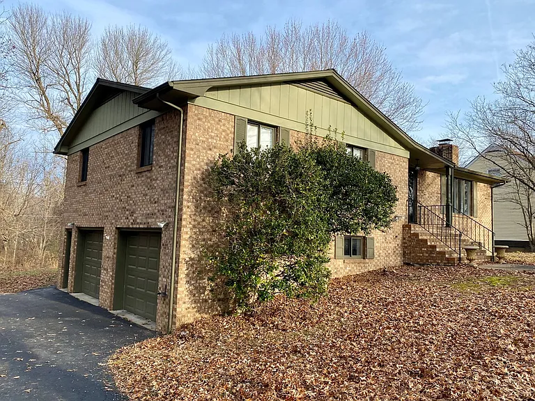 3925 Halehaven Dr — Photo 14