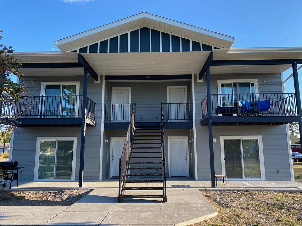 1st image of 401 8th Ave W #B