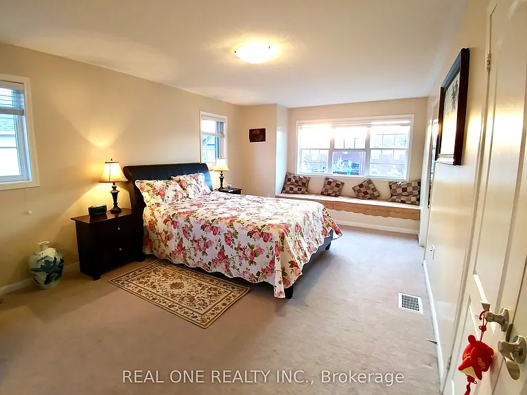 667 Bennett Blvd — Photo 11