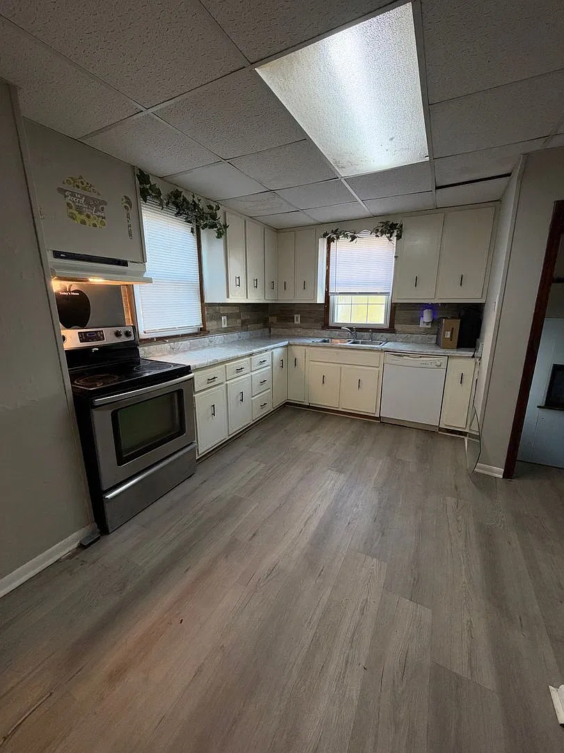 425 Fourth St Monongahela PA 15063 — Photo 2