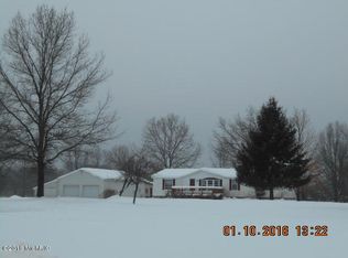 7887 E Sugar Grove Rd, Fountain, MI 49410