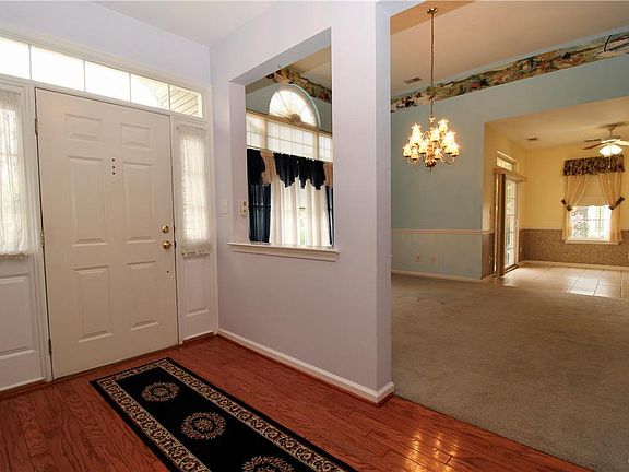 4th image of 1853 Gregory Pl