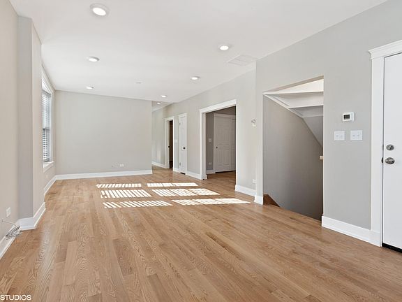 5th image of 3700 N Bell Ave #1