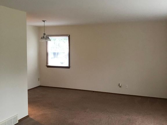 5th image of 11823 W Diane Dr