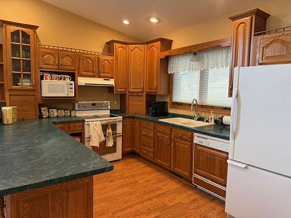2nd image of 97 Rivers Ln